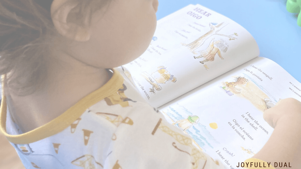 kid reading in spanish